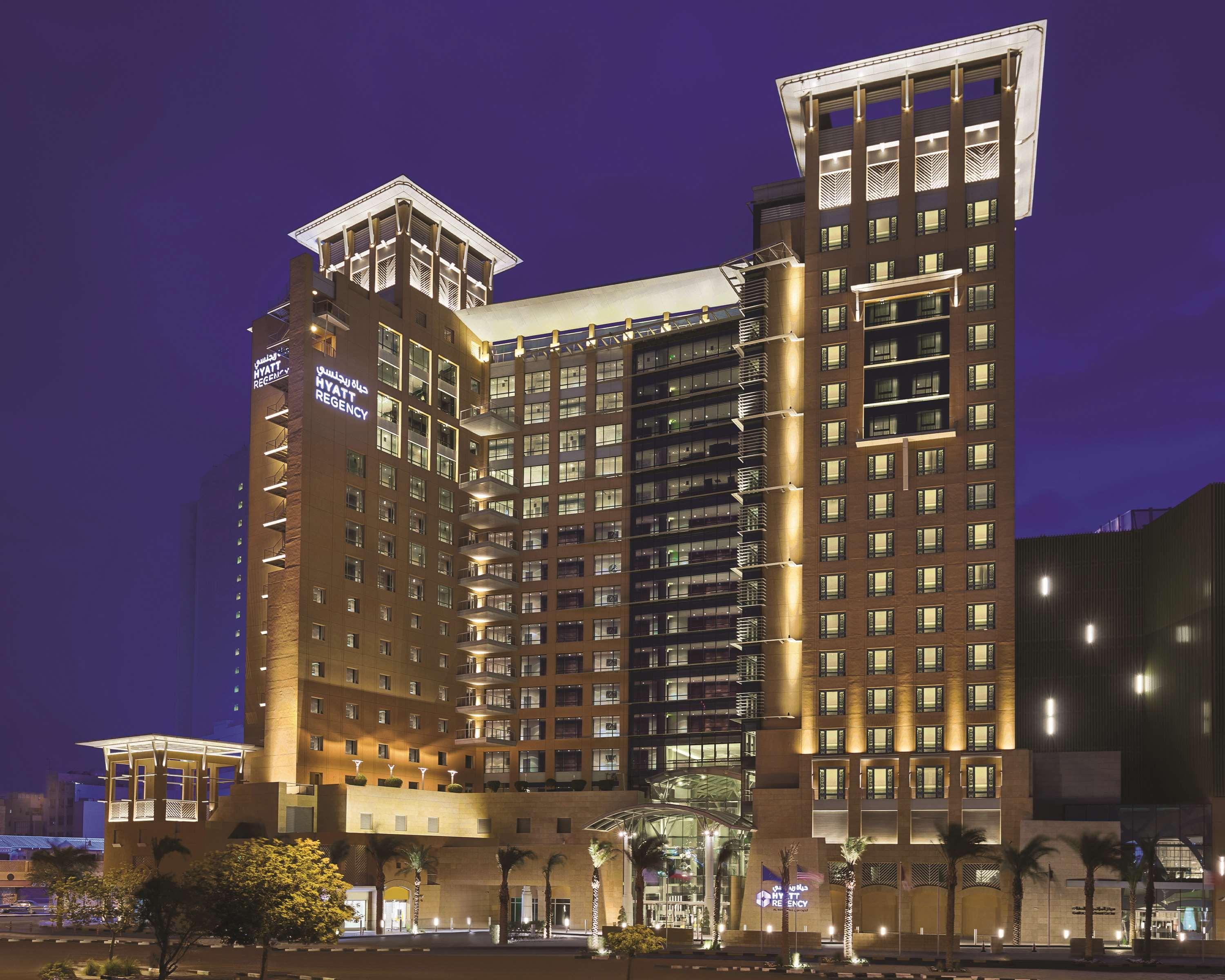 Hyatt Regency Al Kout Mall Kuwait City Exterior foto The Ritz-Carlton, Riyadh