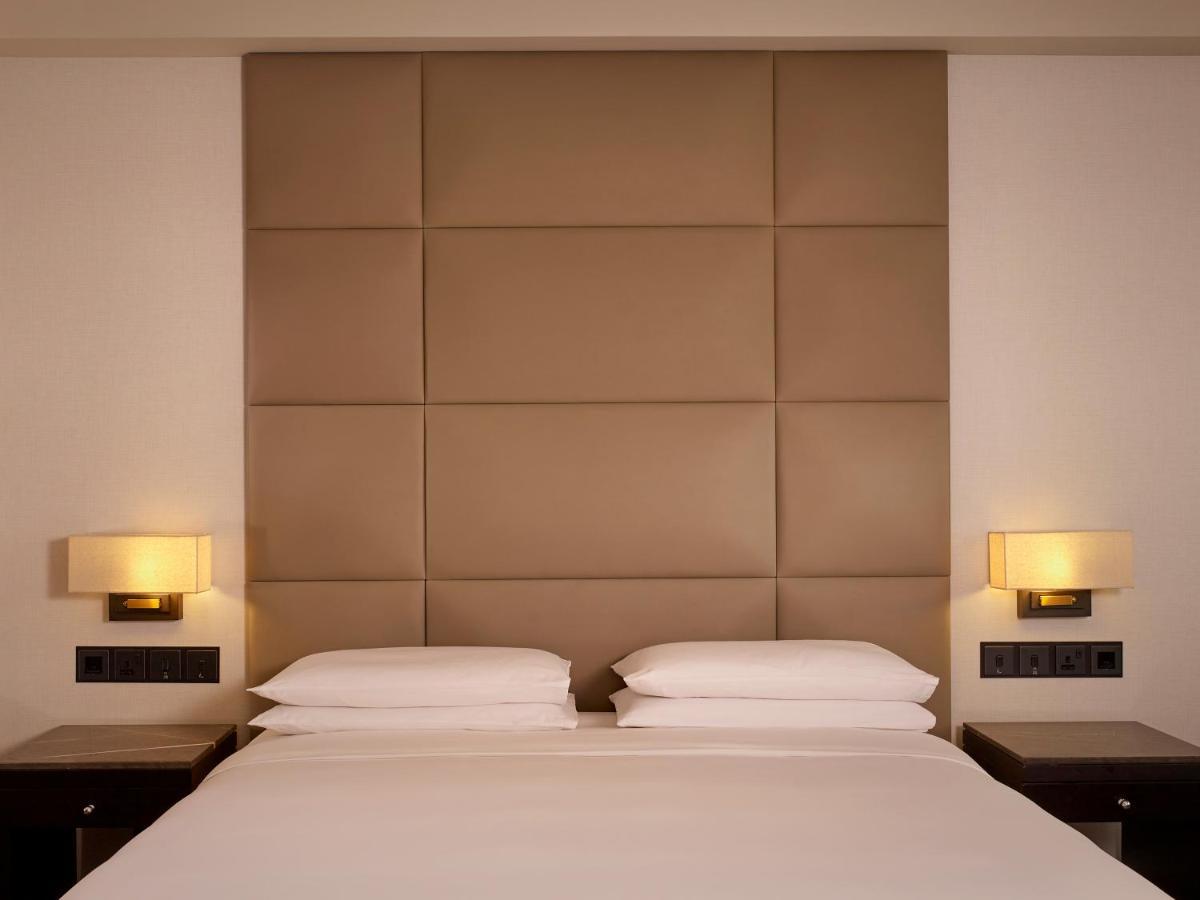 Hyatt Regency Al Kout Mall Kuwait City Exterior foto